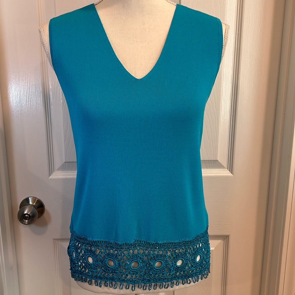J. A. C. large turquoise blue sleeveless top